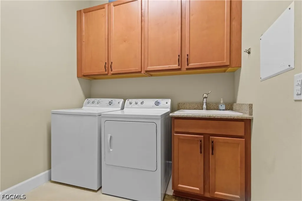 9292 Isla Bella Circle Bonita Springs FL 34135