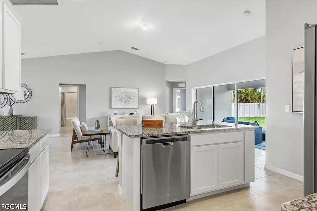 1622 SW 6th Avenue Cape Coral FL 33991
