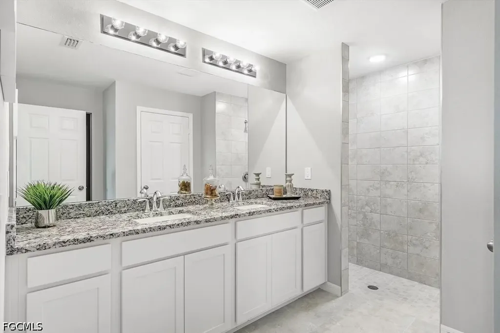 1622 SW 6th Avenue Cape Coral FL 33991