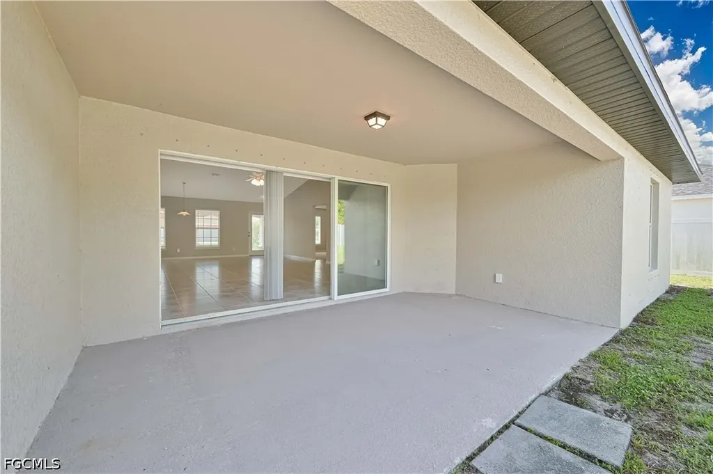 1622 SW 6th Avenue Cape Coral FL 33991