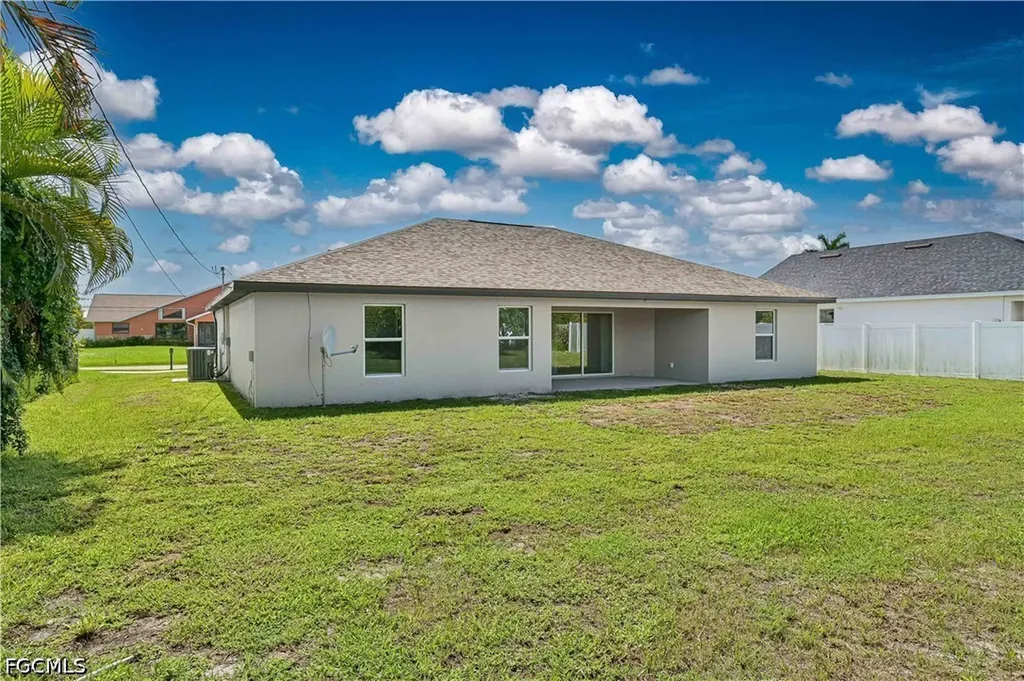 1622 SW 6th Avenue Cape Coral FL 33991