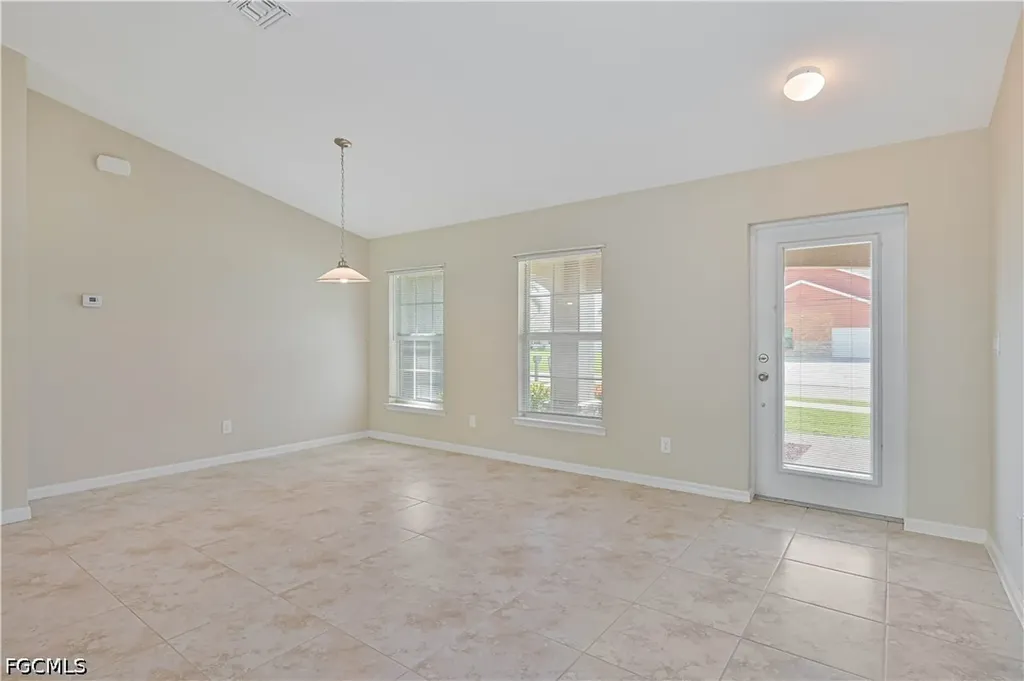 1622 SW 6th Avenue Cape Coral FL 33991