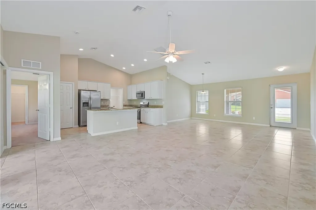 1622 SW 6th Avenue Cape Coral FL 33991