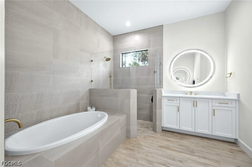 2681 26 Avenue SE Naples FL 34117