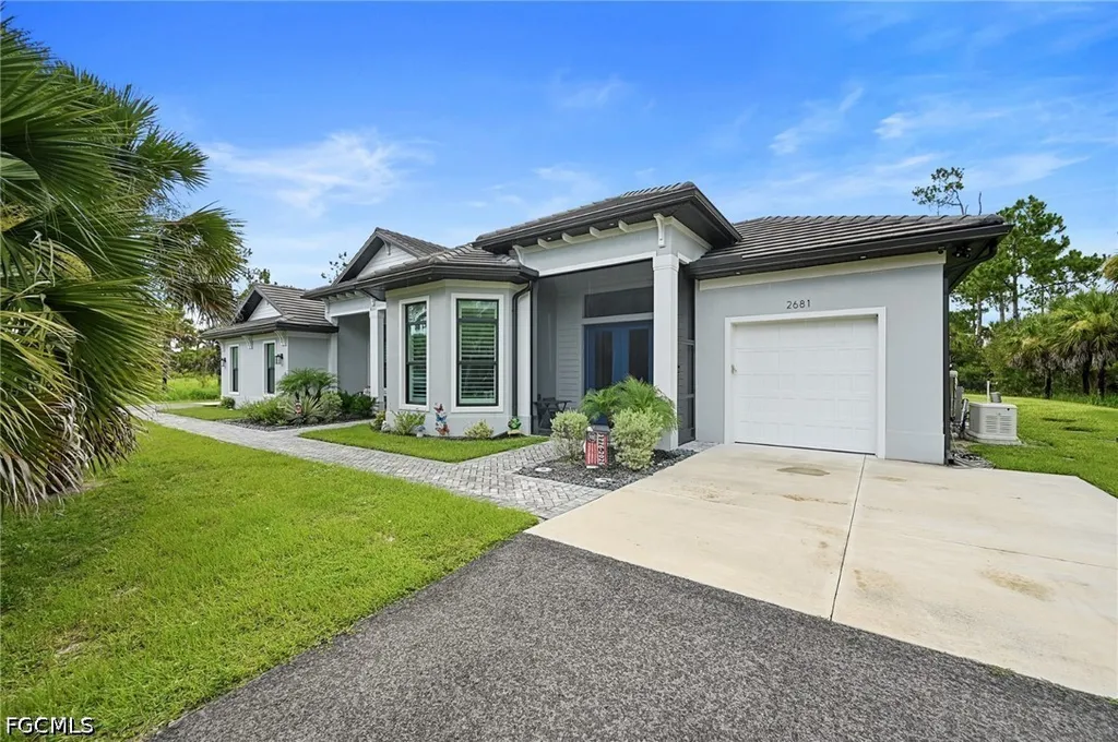 2681 26 Avenue SE Naples FL 34117