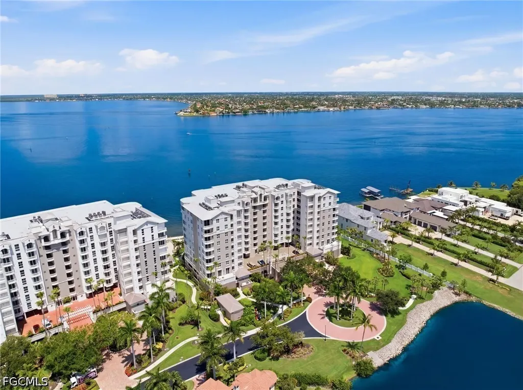 14200 Royal Harbour Court Fort Myers FL 33908