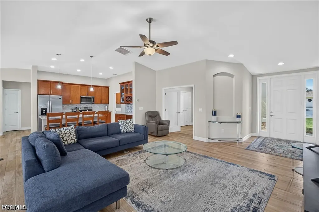 2115 SW 30th Terrace Cape Coral FL 33914