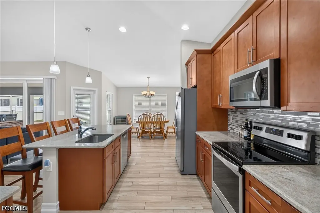 2115 SW 30th Terrace Cape Coral FL 33914
