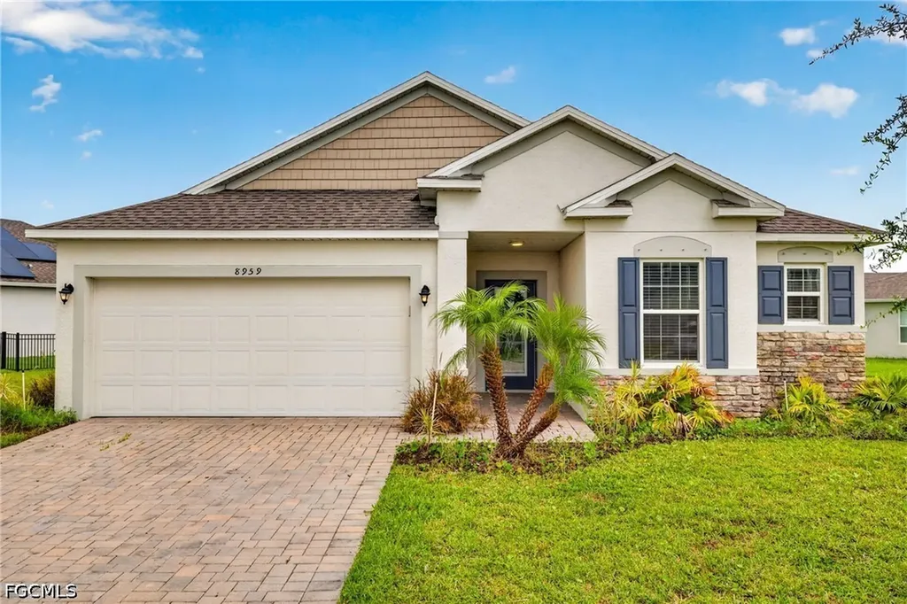 8959 Cascade Price Circle North Fort Myers FL 33917