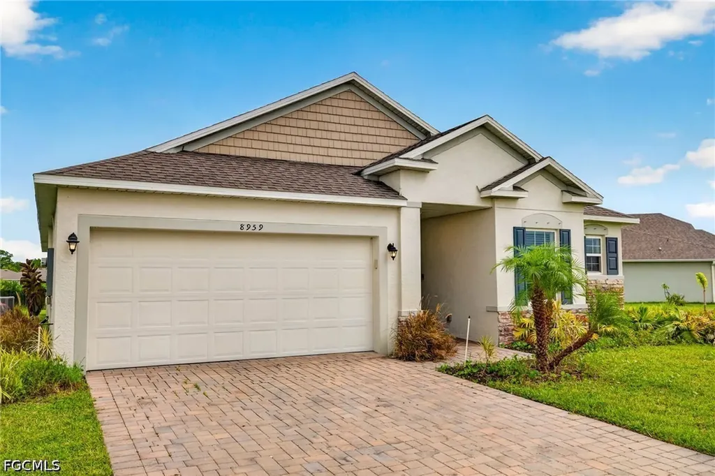 8959 Cascade Price Circle North Fort Myers FL 33917
