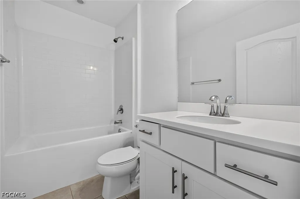 8959 Cascade Price Circle North Fort Myers FL 33917