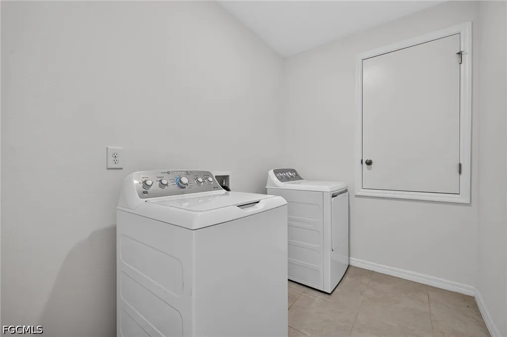 8959 Cascade Price Circle North Fort Myers FL 33917