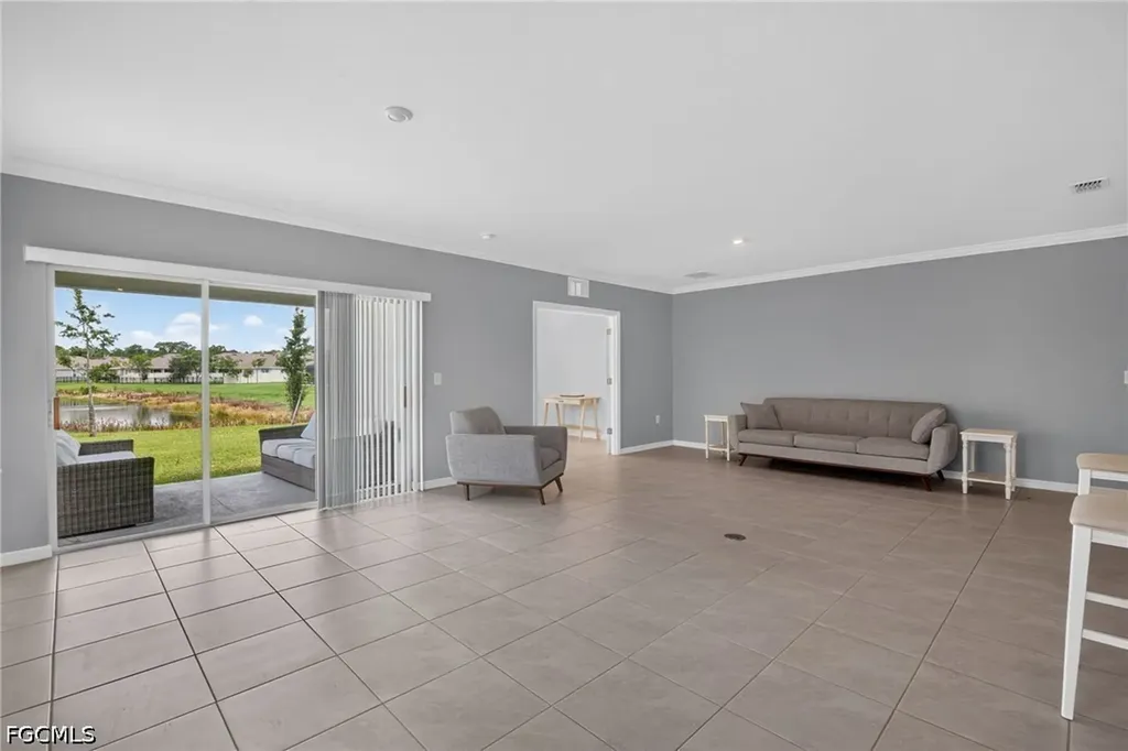 8959 Cascade Price Circle North Fort Myers FL 33917