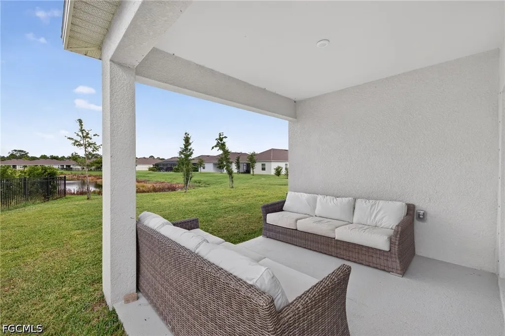 8959 Cascade Price Circle North Fort Myers FL 33917