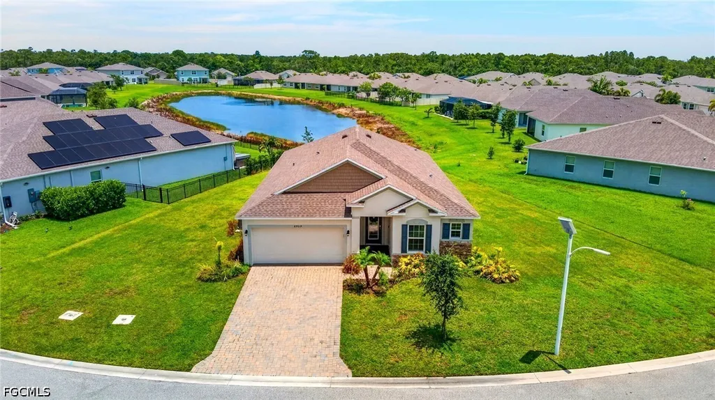 8959 Cascade Price Circle North Fort Myers FL 33917