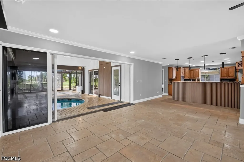 1229 SW 21st Terrace Cape Coral FL 33991