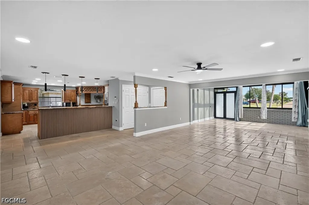 1229 SW 21st Terrace Cape Coral FL 33991