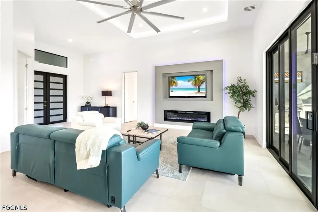 104 NE 6th Street Cape Coral FL 33909