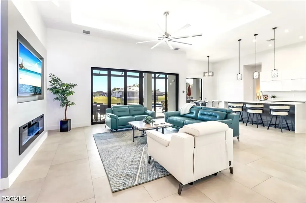 104 NE 6th Street Cape Coral FL 33909