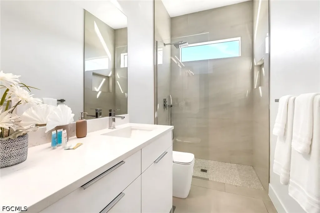 104 NE 6th Street Cape Coral FL 33909