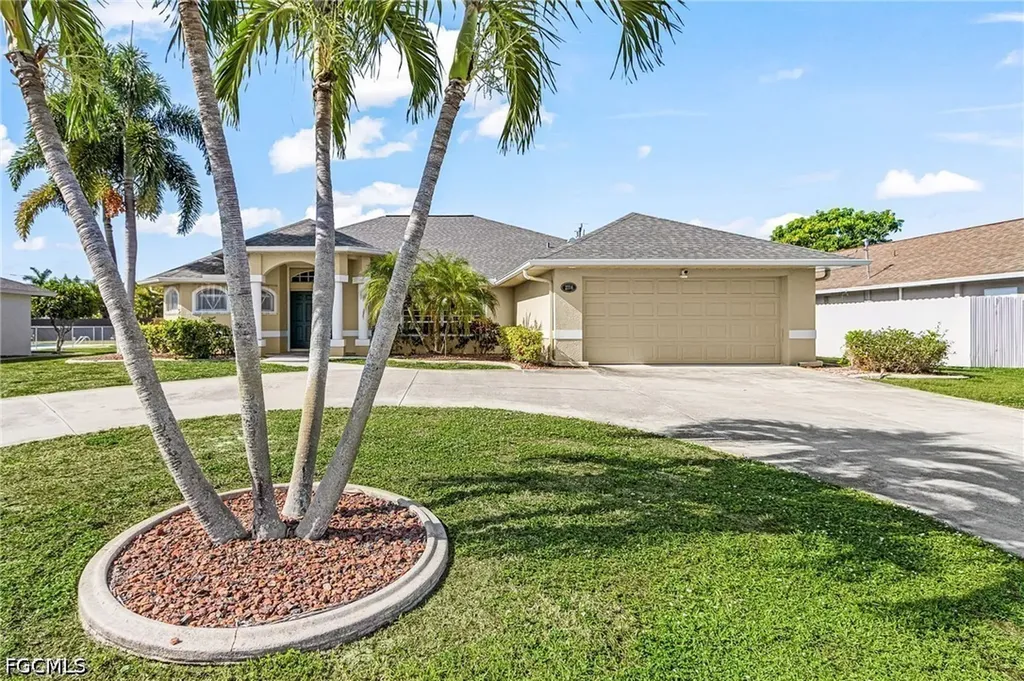 2214 SE 10th Lane Cape Coral FL 33990