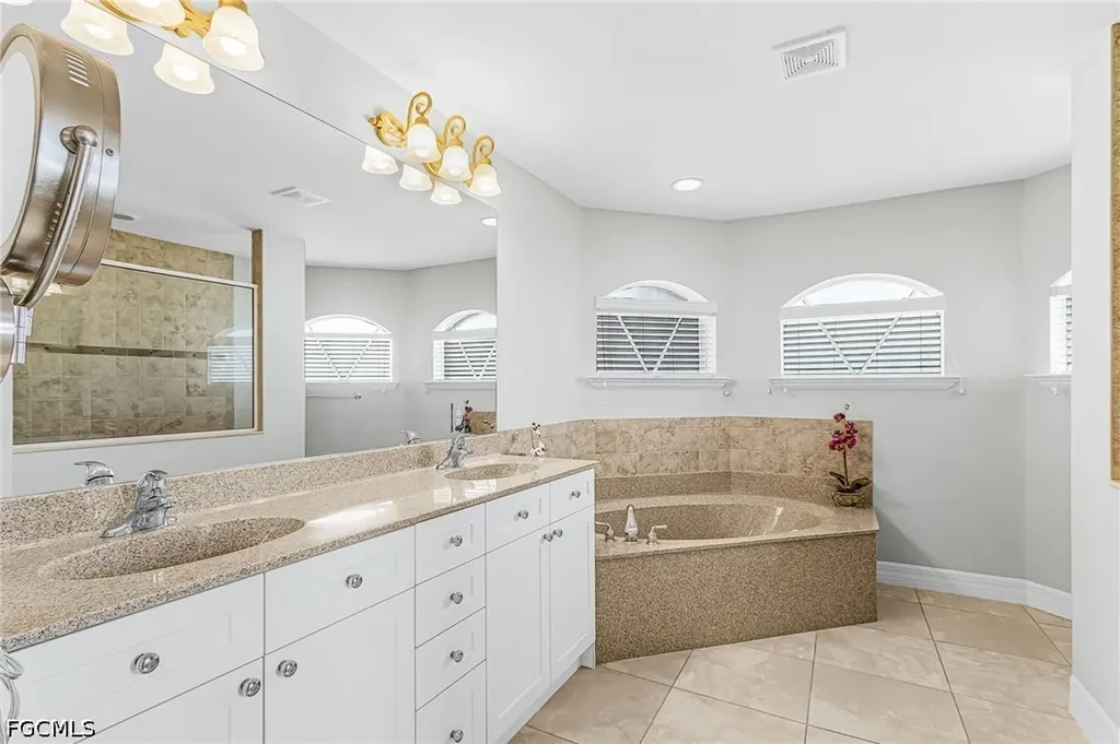 2214 SE 10th Lane Cape Coral FL 33990