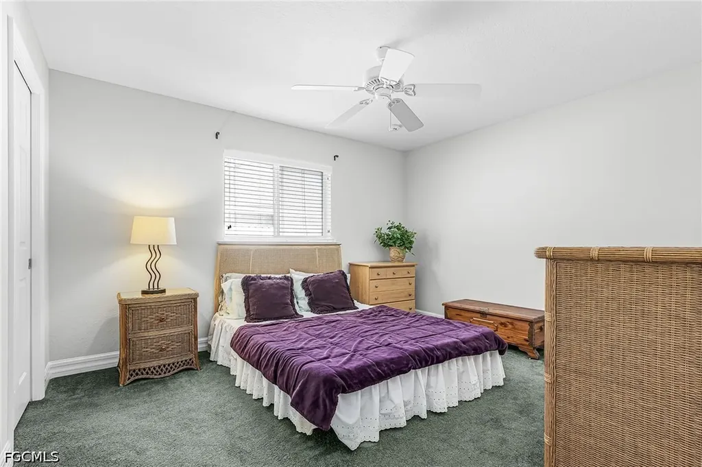 2214 SE 10th Lane Cape Coral FL 33990