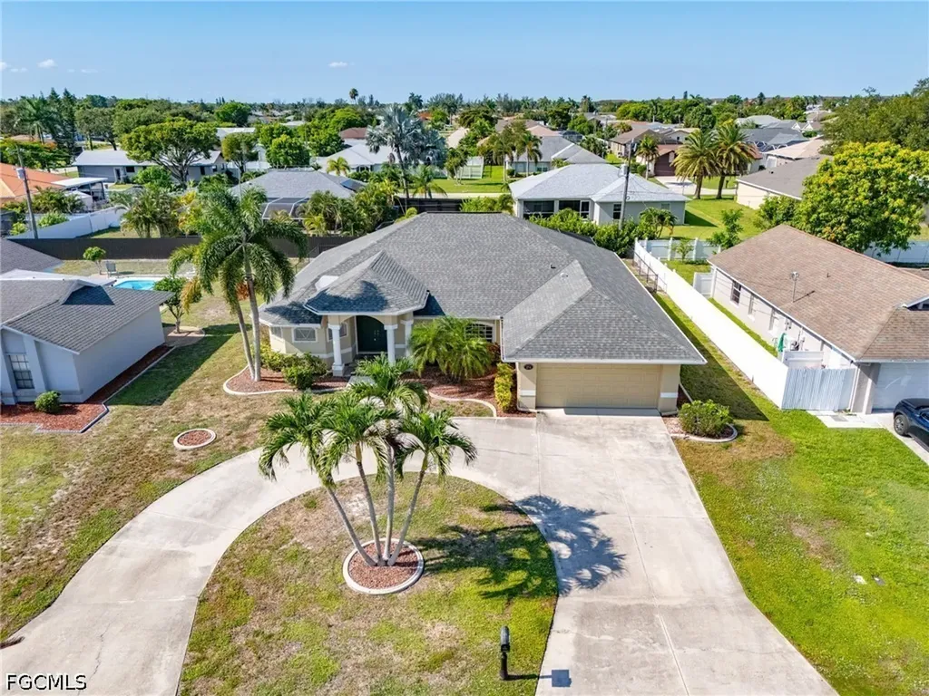 2214 SE 10th Lane Cape Coral FL 33990