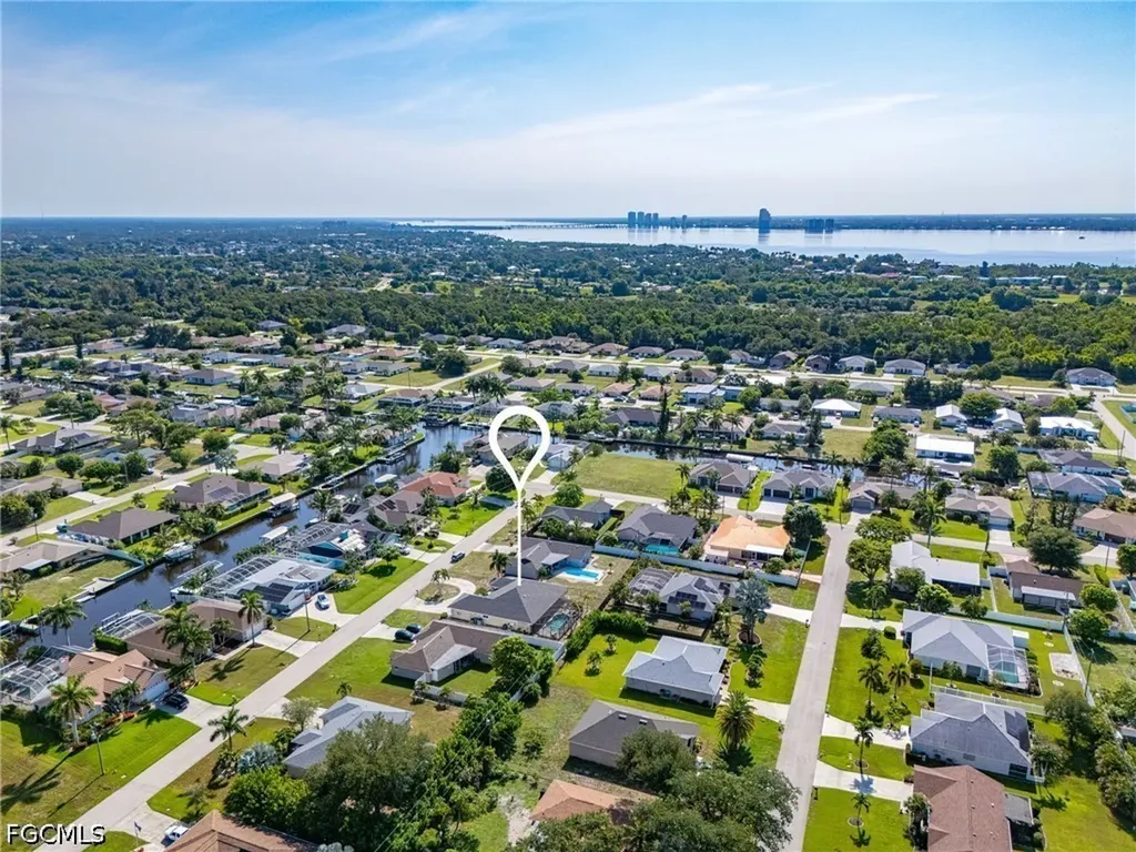 2214 SE 10th Lane Cape Coral FL 33990