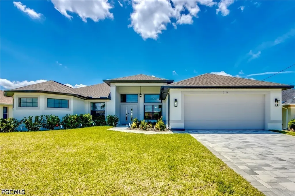 2104 SW 28th Lane Cape Coral FL 33914