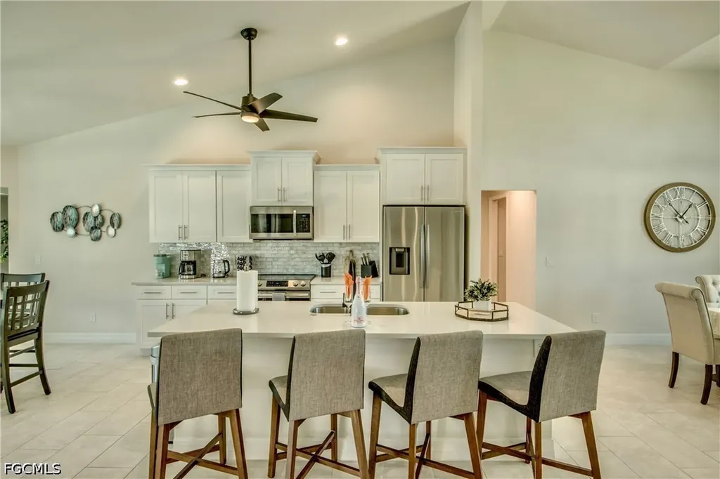 2104 SW 28th Lane Cape Coral FL 33914