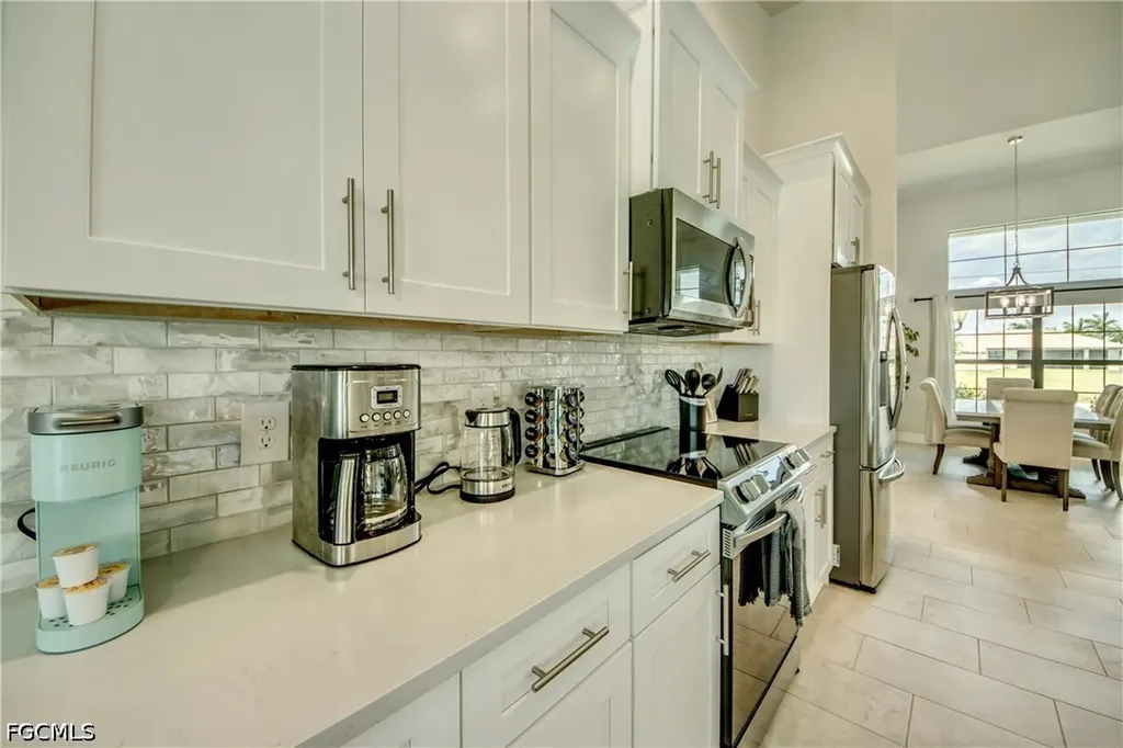 2104 SW 28th Lane Cape Coral FL 33914