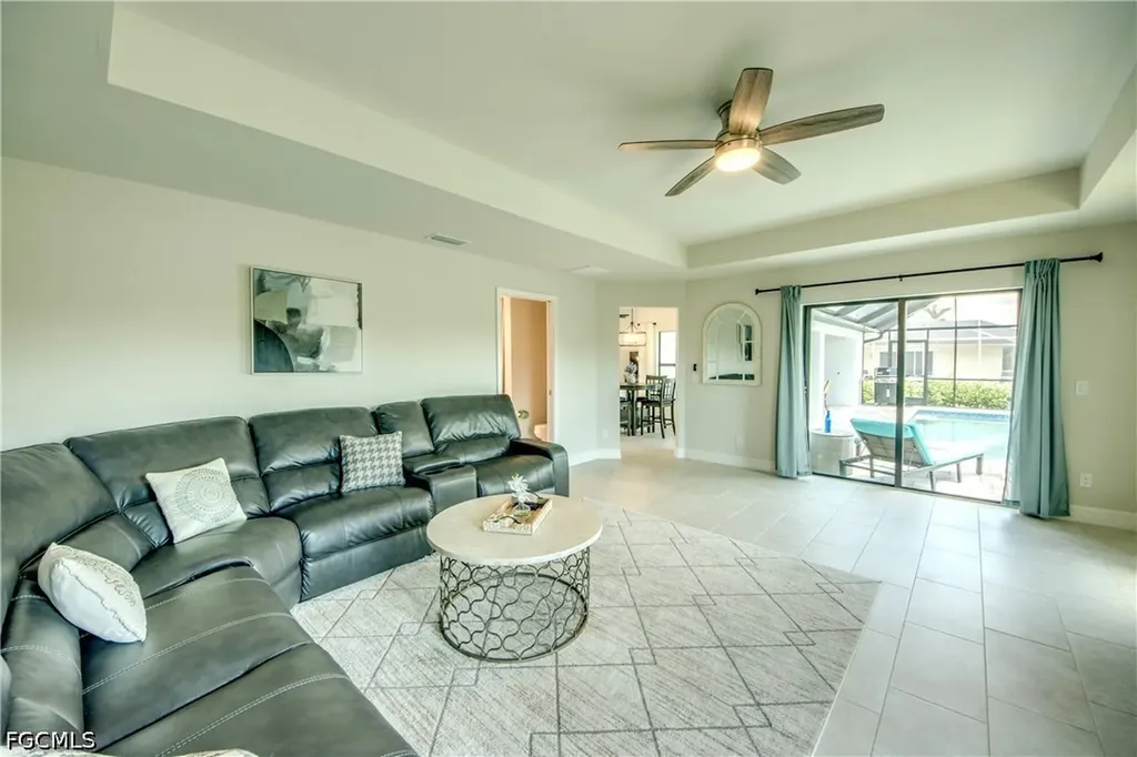 2104 SW 28th Lane Cape Coral FL 33914