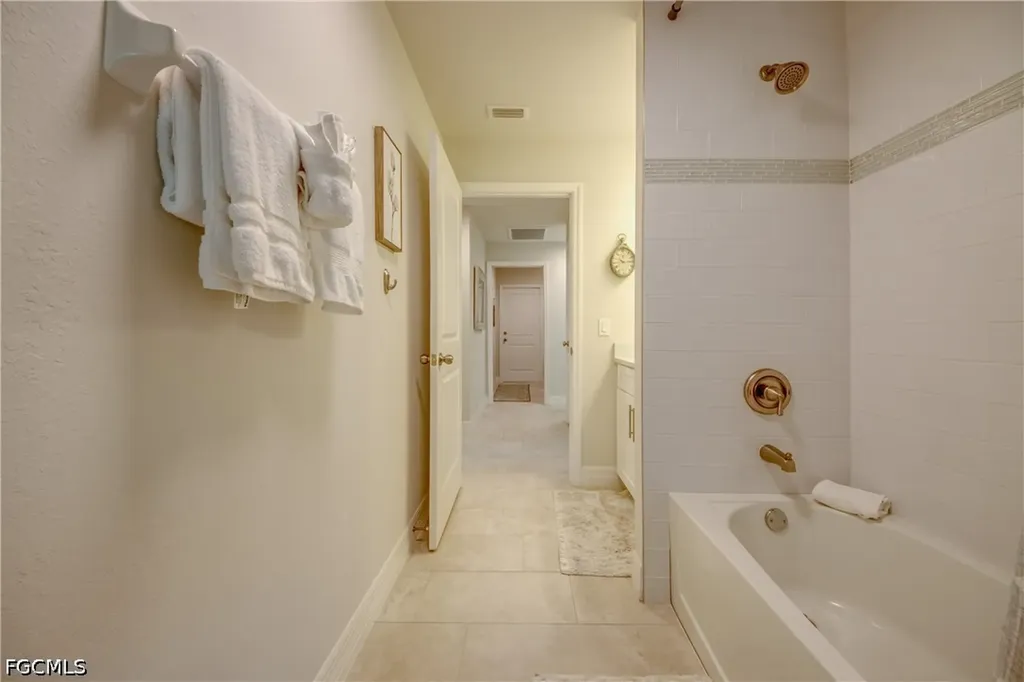 2104 SW 28th Lane Cape Coral FL 33914