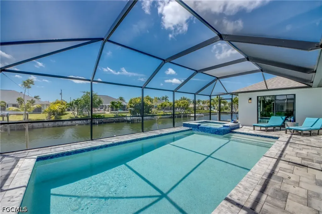 2104 SW 28th Lane Cape Coral FL 33914