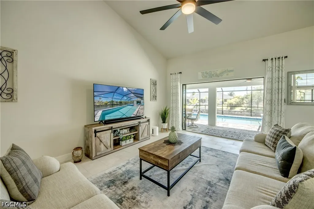 2104 SW 28th Lane Cape Coral FL 33914