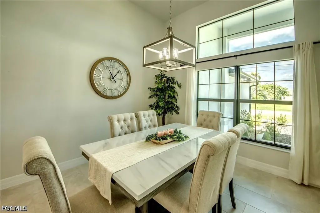 2104 SW 28th Lane Cape Coral FL 33914
