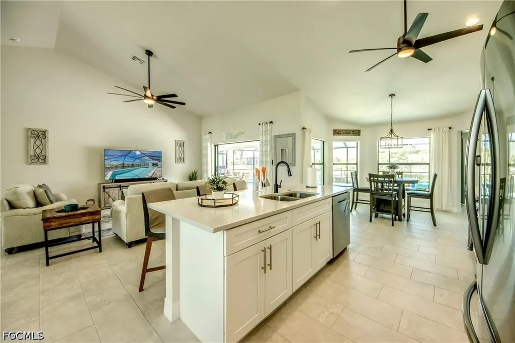 2104 SW 28th Lane Cape Coral FL 33914