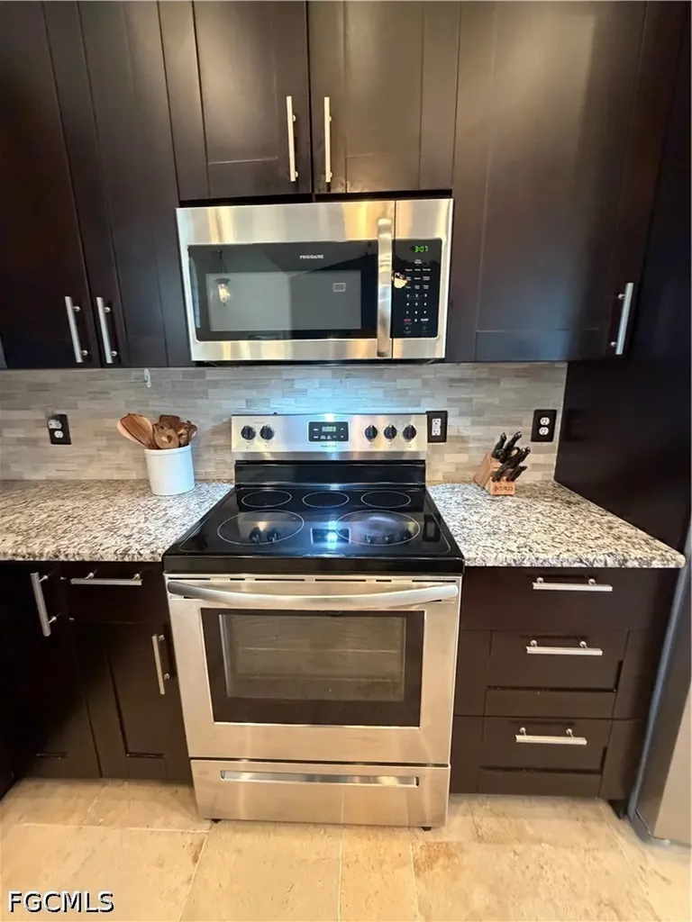 921 SW 5th Terrace Cape Coral FL 33991