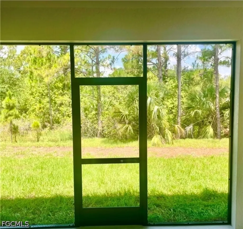 187 Victoria Avenue S Lehigh Acres FL 33974