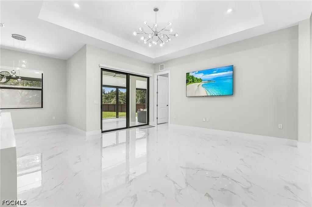 613 Tarapin Avenue Lehigh Acres FL 33974