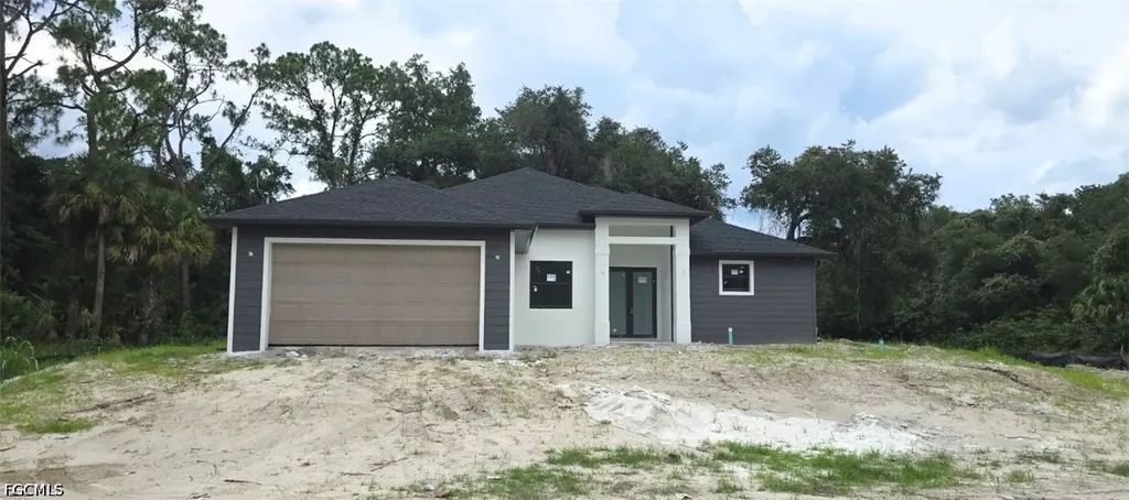 2407 E 19th Street Lehigh Acres FL 33972