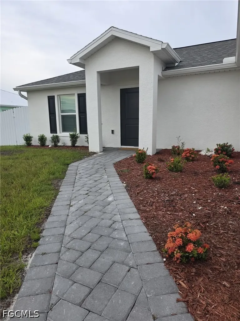 2809 NW 22nd Avenue Cape Coral FL 33993
