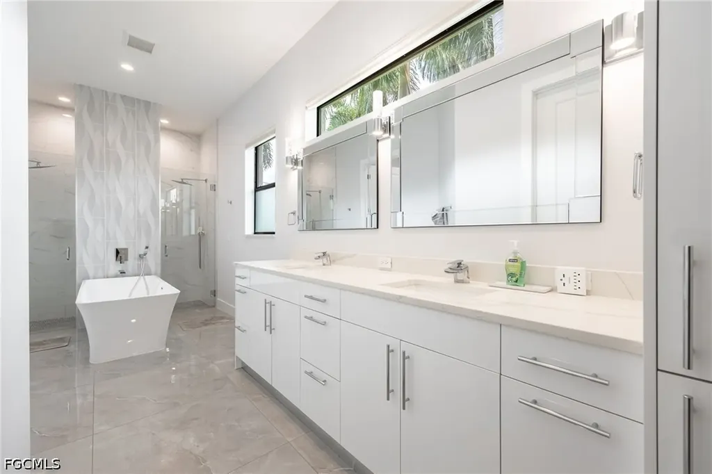 3619 SE 16th Place Cape Coral FL 33904