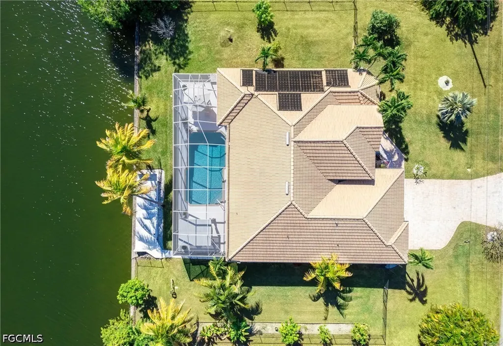 2007 NE 1st Avenue Cape Coral FL 33909