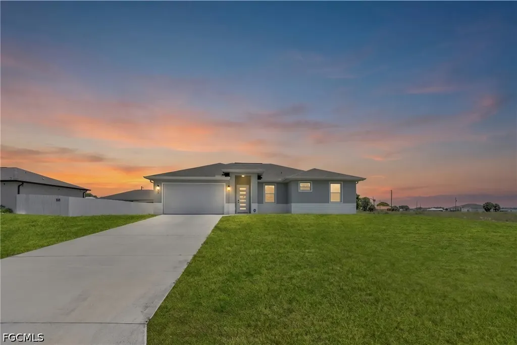 1049 Solar Court Labelle FL 33935
