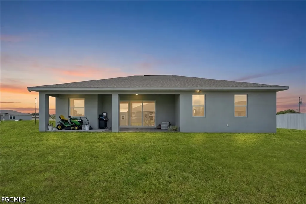 1049 Solar Court Labelle FL 33935