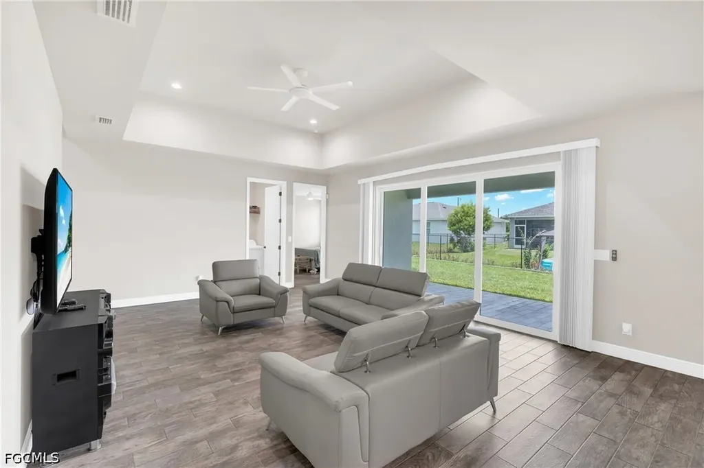 1049 Solar Court Labelle FL 33935