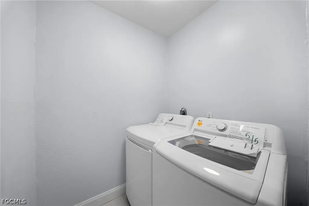 5454 8th Avenue Fort Myers FL 33907