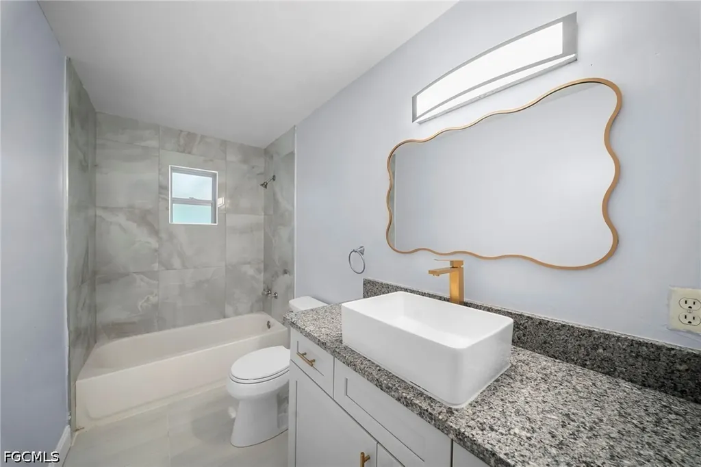 5454 8th Avenue Fort Myers FL 33907